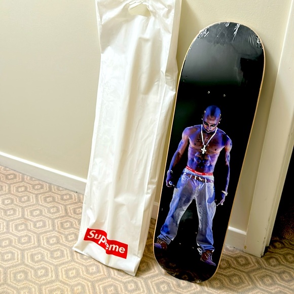 NWT supreme skateboard